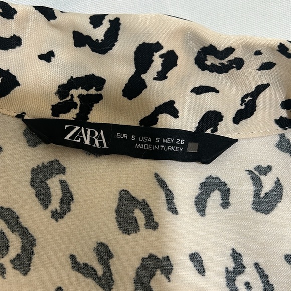 ZARA SILK BLOUSE WOMEN SIZE S ANIMAL PRINT LONG SLEEVE - Picture 10 of 11